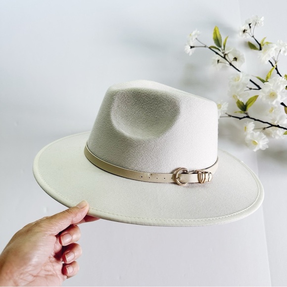 NEW Nordstrom Wool Mix Hat One Size Beige Belt